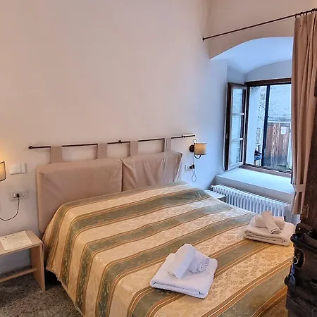Dimora Storica Casa Vanni בית הארחה 3*