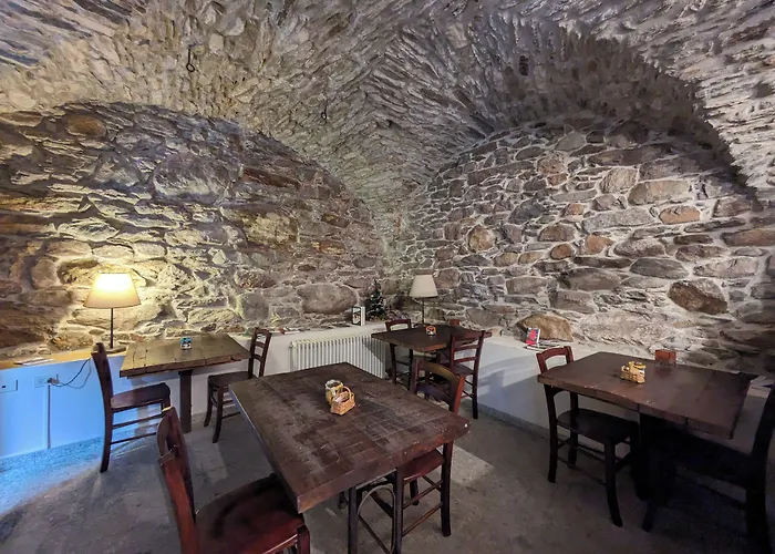 Dimora Storica Casa Vanni ゲストハウス Villadossola